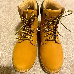 Timberland, Womens boots, Sz 8